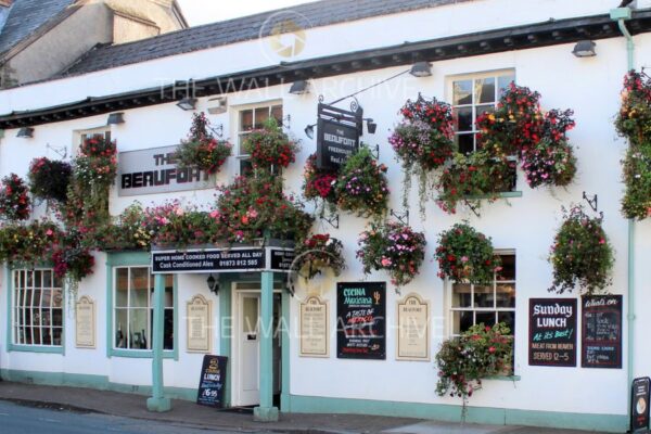 The Beaufort Public House, Crickhowell – A Lost Pub’s Legacy (Mounted 8" x 6" Print, 6" x 4" Photo) Free Post in the UK
