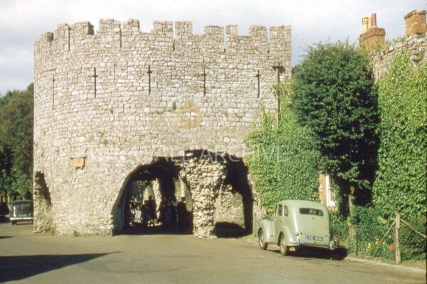 Five Arches, Tenby, Pembrokeshire – A Nostalgic Glimpse into 1950s Wales (Mounted 8" x 6" Print, 6" x 4" Photo) Free post in the UK
