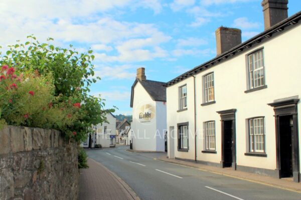 Crickhowell High Street & Webb’s of Crickhowell – Tranquil Street Scene Print (Mounted 8" x 6" Print, 6" x 4" Photo) Free Post UK