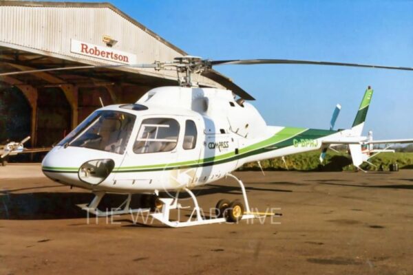 Aérospatiale AS350 Écureuil Helicopter Mounted Print – Free UK Postage