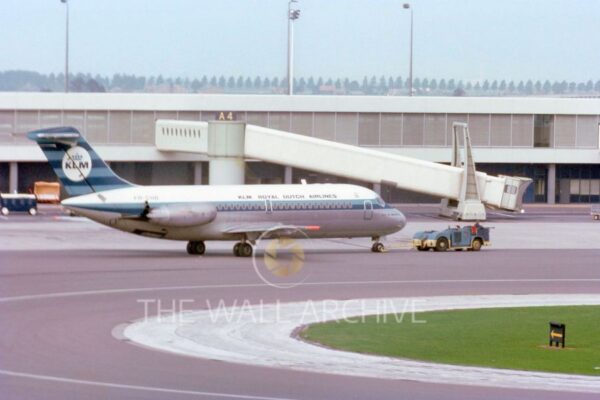 McDonnell Douglas DC-9-15, operated by KLM Royal Dutch Airlines, registration PH-DNB, seen at Amsterdam Airport Schiphol in October 1969 — 8″ x 6″ Mount – featuring a 6″ x 4″ Photo Ready for Framing – Free Post In The UK