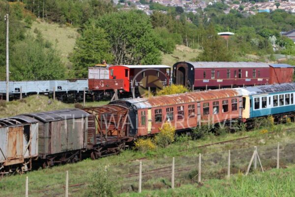 General View of Furnace Sidings – Pontypool and Blaenavon Heritage Railway -- 8" x 6" Mount - featuring a 6" x 4" Photo Ready for Framing - Free Post In The UK