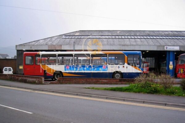 Stagecoach Bus K707 DAD (Fleet No. 20707) – Warwick Road Depot, Brynmawr (2005) -- 8" x 6" Mount - featuring a 6" x 4" Photo Ready for Framing - Free Post In The UK
