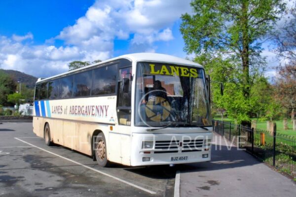 Classic DAF MB200 at Abergavenny Bus Station - Mounted 8" x 6" print (featuring a 6" x 4" photo), Ready for Framing